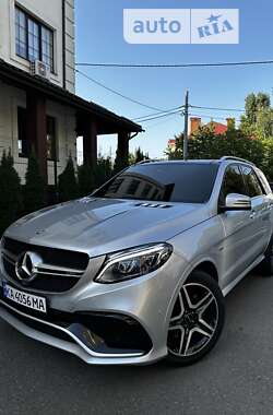 Позашляховик / Кросовер Mercedes-Benz M-Class 2015 в 