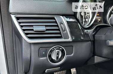 Позашляховик / Кросовер Mercedes-Benz M-Class 2015 в 