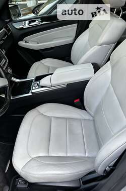 Позашляховик / Кросовер Mercedes-Benz M-Class 2015 в 