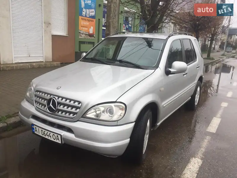 Mercedes-Benz M-Class 2000