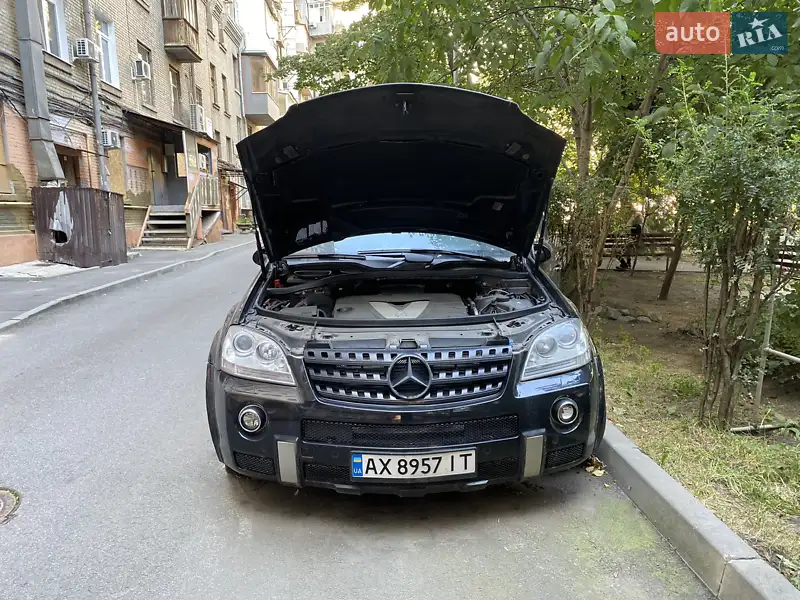 Позашляховик / Кросовер Mercedes-Benz M-Class 2007 в 