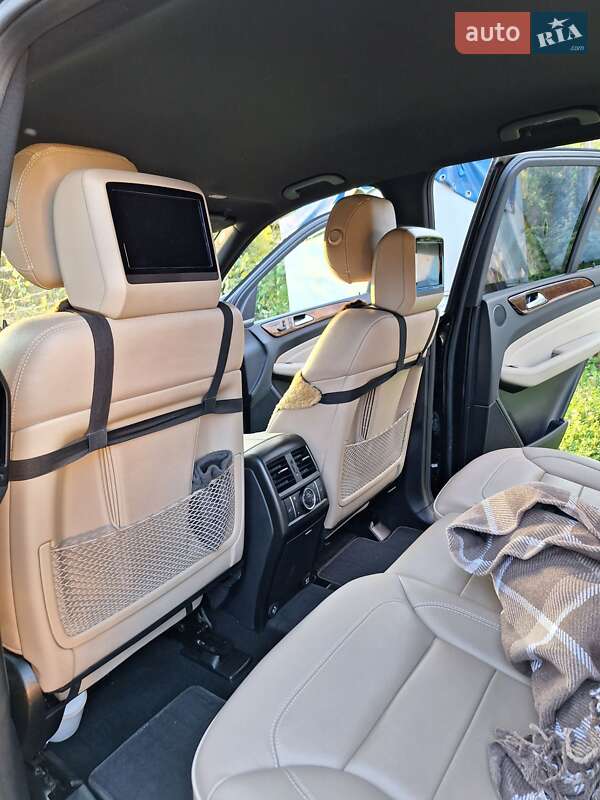 Внедорожник / Кроссовер Mercedes-Benz M-Class 2012 в Рахове