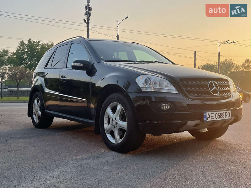 Mercedes-Benz M-Class 2008