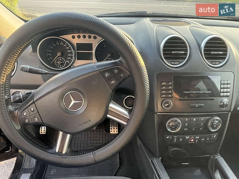 Внедорожник / Кроссовер Mercedes-Benz M-Class 2008 в Днепре