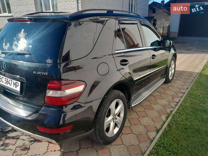 Внедорожник / Кроссовер Mercedes-Benz M-Class 2010 в Стрые фото 3 Внедорожник / Кроссовер Mercedes-Benz M-Class 2010 в Стрые