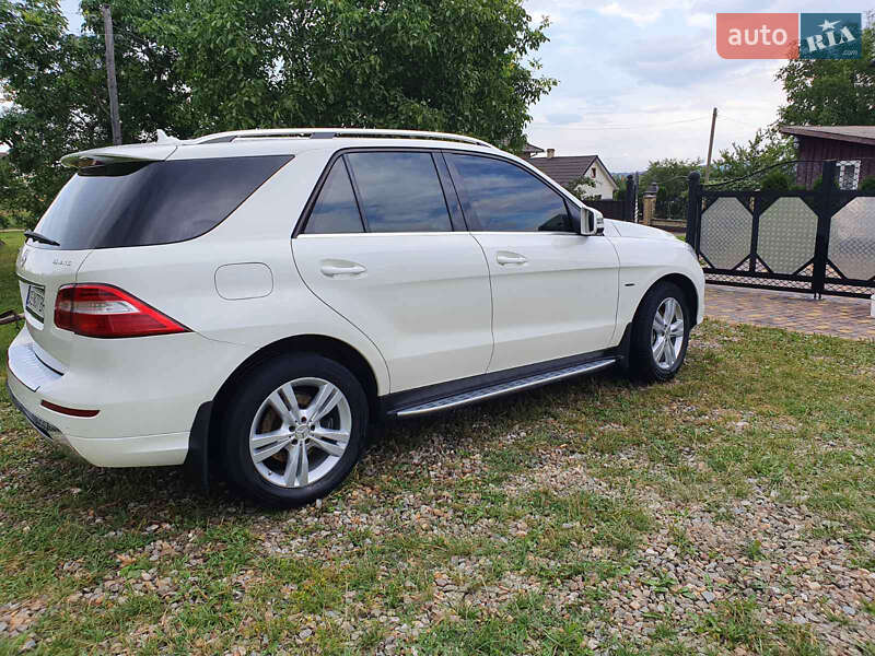 Mercedes-Benz M-Class 2012
