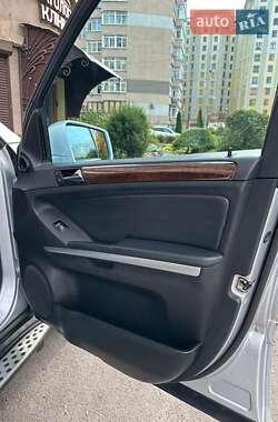 Внедорожник / Кроссовер Mercedes-Benz M-Class 2011 в 