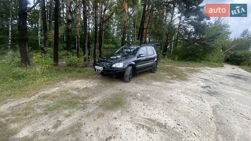 Позашляховик / Кросовер Mercedes-Benz M-Class 2002 в Луцьку