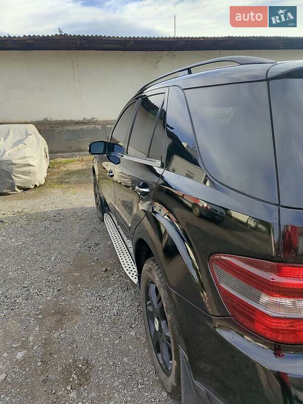 Внедорожник / Кроссовер Mercedes-Benz M-Class 2007 в Ужгороде