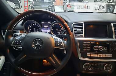 Позашляховик / Кросовер Mercedes-Benz M-Class 2014 в Хмельницькому