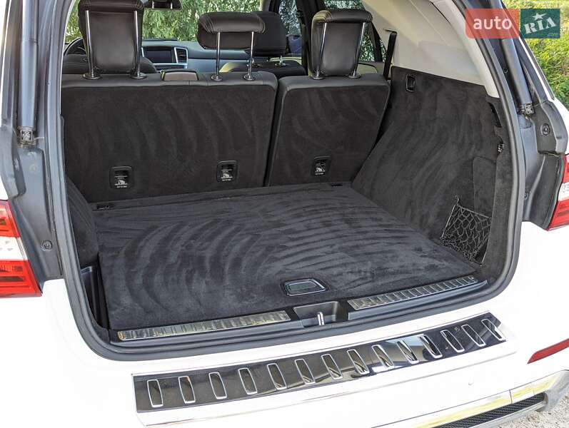 Внедорожник / Кроссовер Mercedes-Benz M-Class 2014 в Киеве