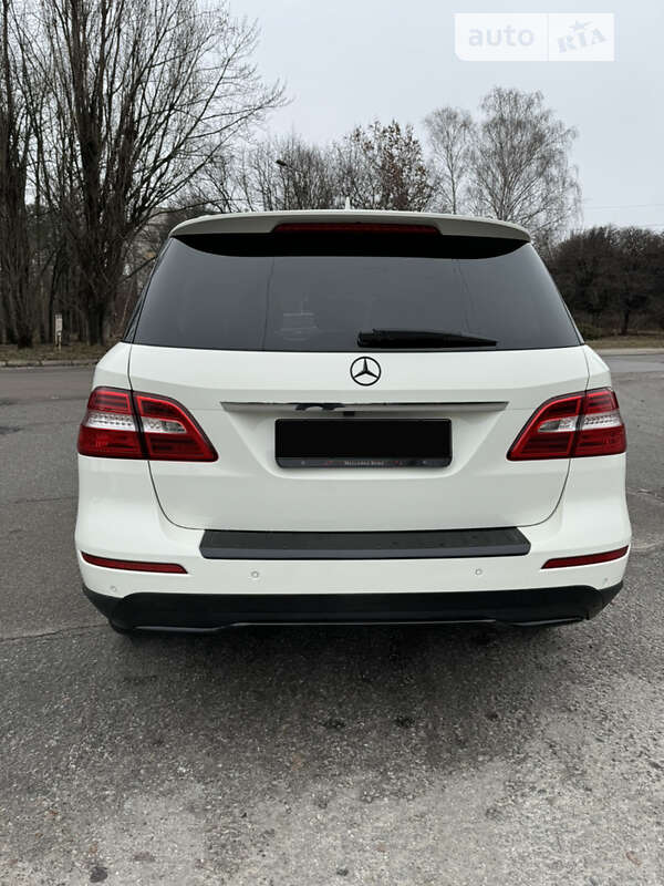 Внедорожник / Кроссовер Mercedes-Benz M-Class 2012 в Броварах