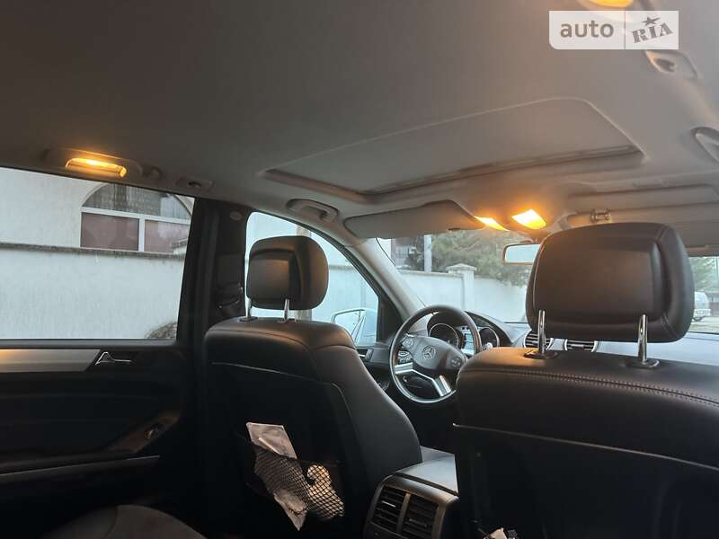 Внедорожник / Кроссовер Mercedes-Benz M-Class 2010 в Мукачево