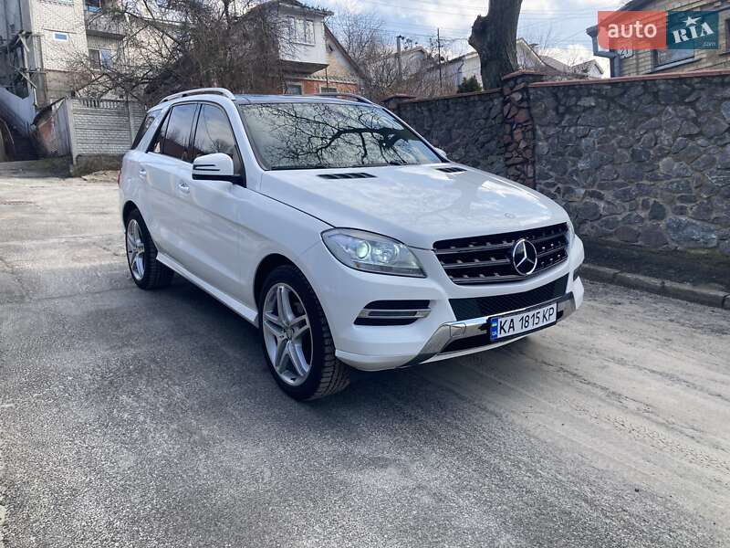 Внедорожник / Кроссовер Mercedes-Benz M-Class 2015 в Киеве