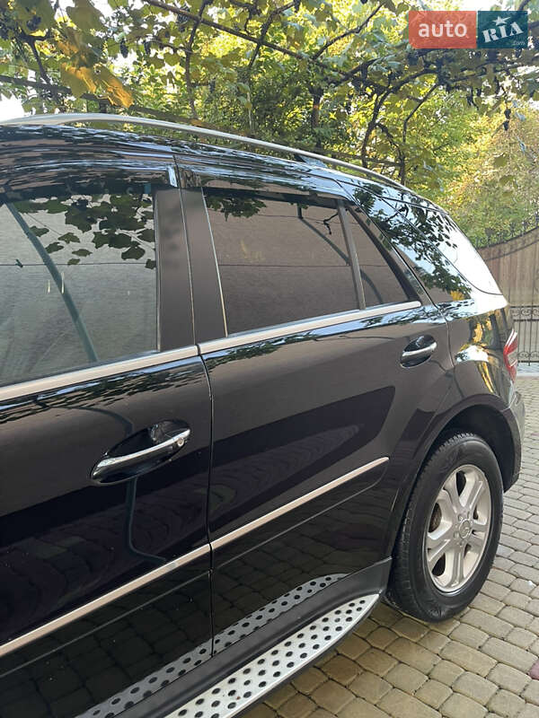 Внедорожник / Кроссовер Mercedes-Benz M-Class 2010 в Тячеве