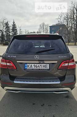 Позашляховик / Кросовер Mercedes-Benz M-Class 2012 в Краматорську