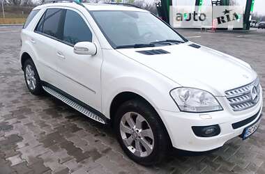 Внедорожник / Кроссовер Mercedes-Benz M-Class 2008 в Стрые