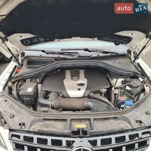 Внедорожник / Кроссовер Mercedes-Benz M-Class 2014 в Луцке