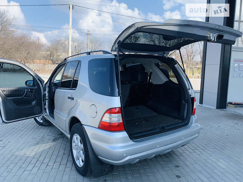 Внедорожник / Кроссовер Mercedes-Benz M-Class 2004 в Ильинцах