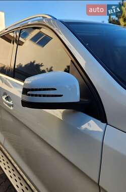 Внедорожник / Кроссовер Mercedes-Benz M-Class 2012 в 