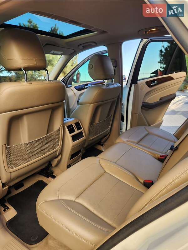 Внедорожник / Кроссовер Mercedes-Benz M-Class 2012 в Одессе