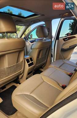 Внедорожник / Кроссовер Mercedes-Benz M-Class 2012 в 