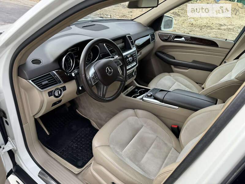 Внедорожник / Кроссовер Mercedes-Benz M-Class 2012 в Киеве