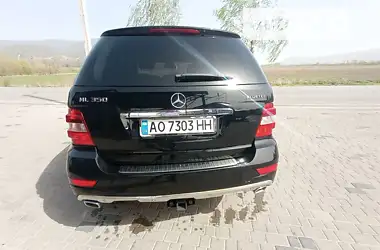 Mercedes-Benz M-Class 2010