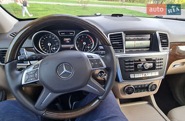 Внедорожник / Кроссовер Mercedes-Benz M-Class 2014 в Ровно