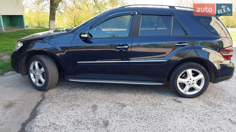 Внедорожник / Кроссовер Mercedes-Benz M-Class 2005 в Южноукраинске фото 3 Внедорожник / Кроссовер Mercedes-Benz M-Class 2005 в Южноукраинске