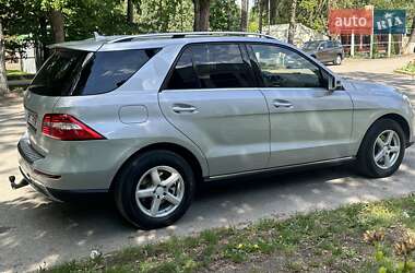 Внедорожник / Кроссовер Mercedes-Benz M-Class 2013 в 