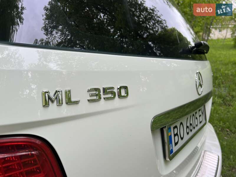 Внедорожник / Кроссовер Mercedes-Benz M-Class 2011 в Кременце