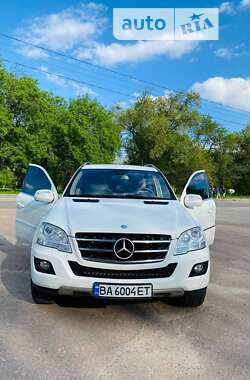 Внедорожник / Кроссовер Mercedes-Benz M-Class 2009 в Кропивницком