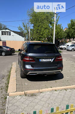 Внедорожник / Кроссовер Mercedes-Benz M-Class 2013 в Кропивницком