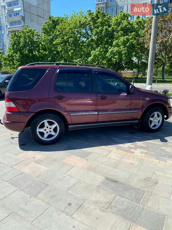 Внедорожник / Кроссовер Mercedes-Benz M-Class 1998 в Белой Церкви