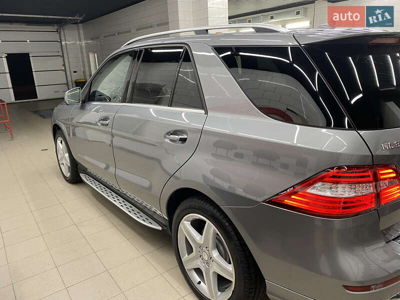Внедорожник / Кроссовер Mercedes-Benz M-Class 2013 в Ивано-Франковске