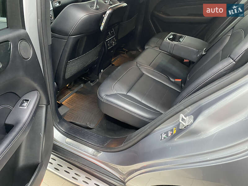 Внедорожник / Кроссовер Mercedes-Benz M-Class 2013 в Ивано-Франковске