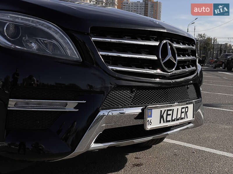 Внедорожник / Кроссовер Mercedes-Benz M-Class 2015 в Одессе