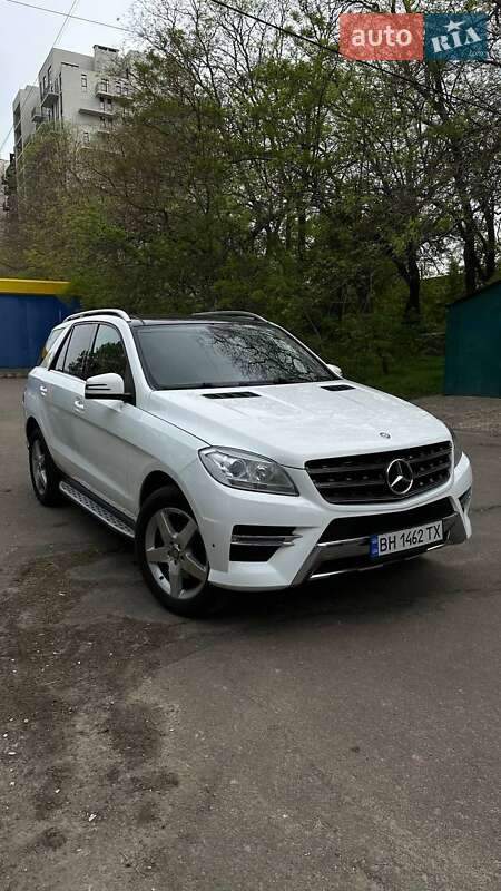 Позашляховик / Кросовер Mercedes-Benz M-Class 2013 в Одесі