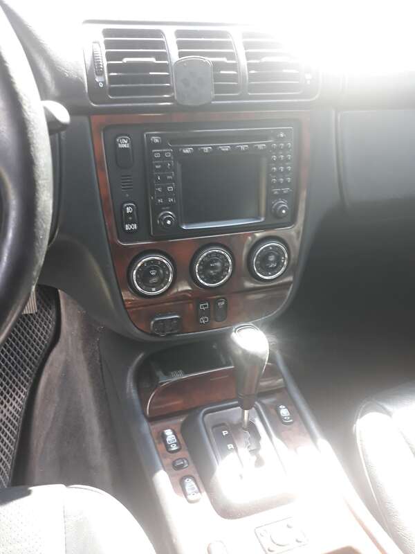 Внедорожник / Кроссовер Mercedes-Benz M-Class 2003 в Герце фото 27 Внедорожник / Кроссовер Mercedes-Benz M-Class 2003 в Герце