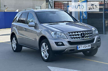 Внедорожник / Кроссовер Mercedes-Benz M-Class 2009 в Ивано-Франковске