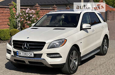 Внедорожник / Кроссовер Mercedes-Benz M-Class 2012 в Ровно