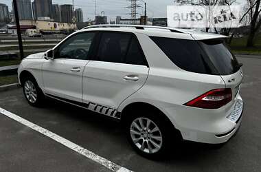 Внедорожник / Кроссовер Mercedes-Benz M-Class 2013 в Киеве