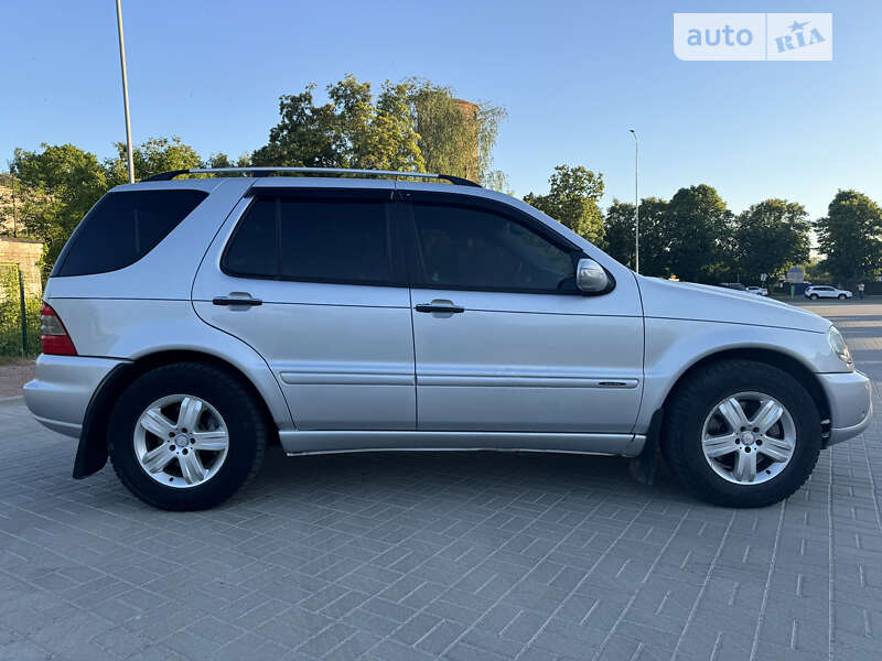 Внедорожник / Кроссовер Mercedes-Benz M-Class 2005 в Житомире