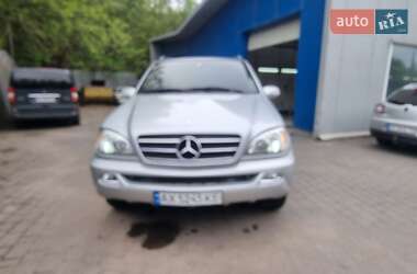 Внедорожник / Кроссовер Mercedes-Benz M-Class 2004 в 