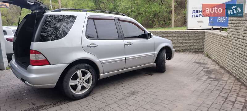 Внедорожник / Кроссовер Mercedes-Benz M-Class 2004 в Харькове