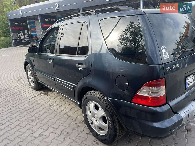 Внедорожник / Кроссовер Mercedes-Benz M-Class 2003 в Коломые