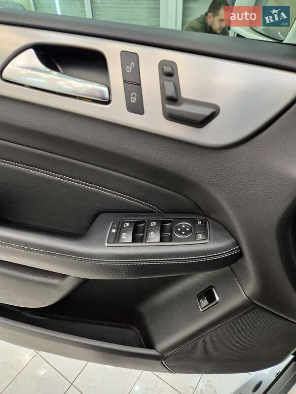 Внедорожник / Кроссовер Mercedes-Benz M-Class 2013 в Днепре