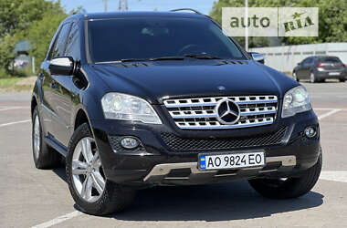 Внедорожник / Кроссовер Mercedes-Benz M-Class 2009 в Черновцах