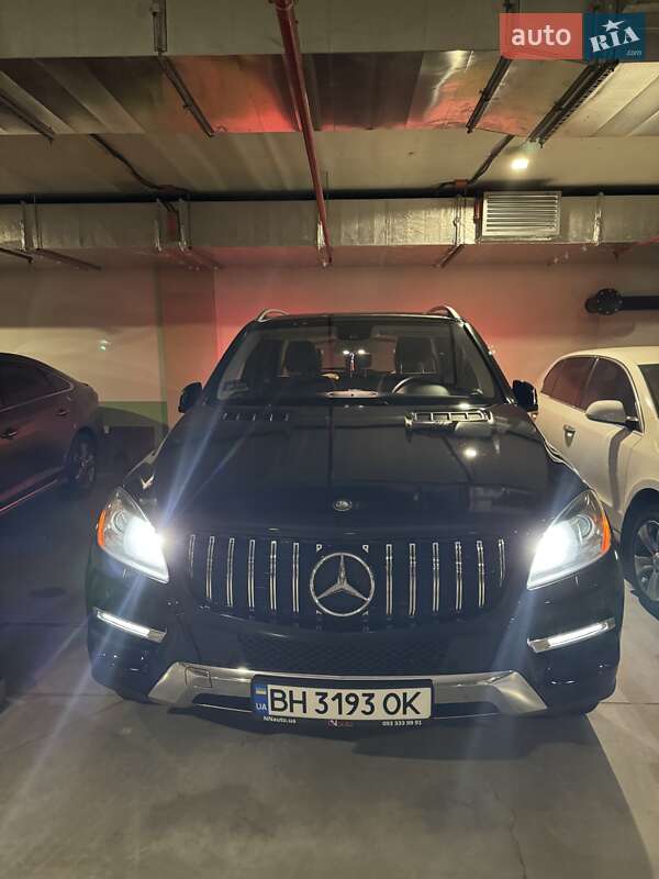 Внедорожник / Кроссовер Mercedes-Benz M-Class 2015 в Одессе
